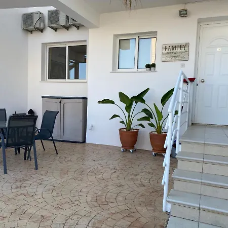 Apartman Phoenix 16 *