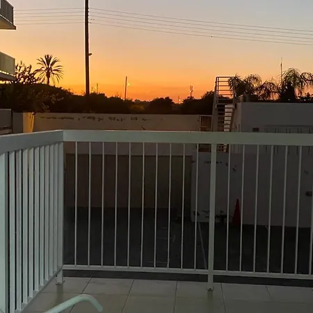 Phoenix 16 * Paralímni
